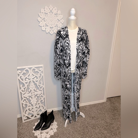 TWO PIECE SET MARBLE PRINT PLISSE MAXI KIMONO inlarge & bodycon SMALL stretchy - Picture 13 of 14